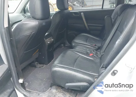 2011 Toyota Highlander Se z USA, uszkodzony, nr VIN 5TDBK3EH4BS067266